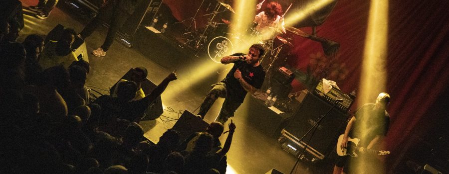 Planting Flowers For The Future: Stick To Your Guns live at LAV, in Lisbon
